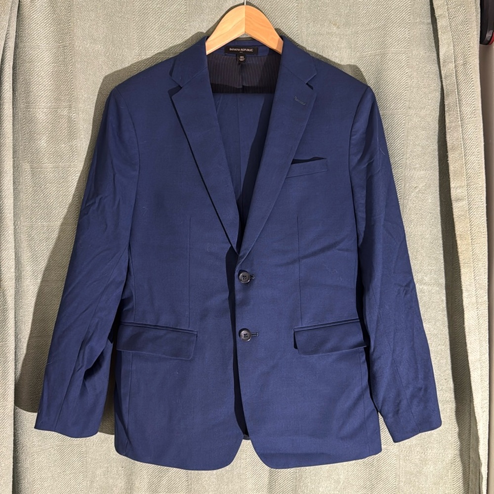 Banana Republic Slim Fit 38s 31x30 Suit
